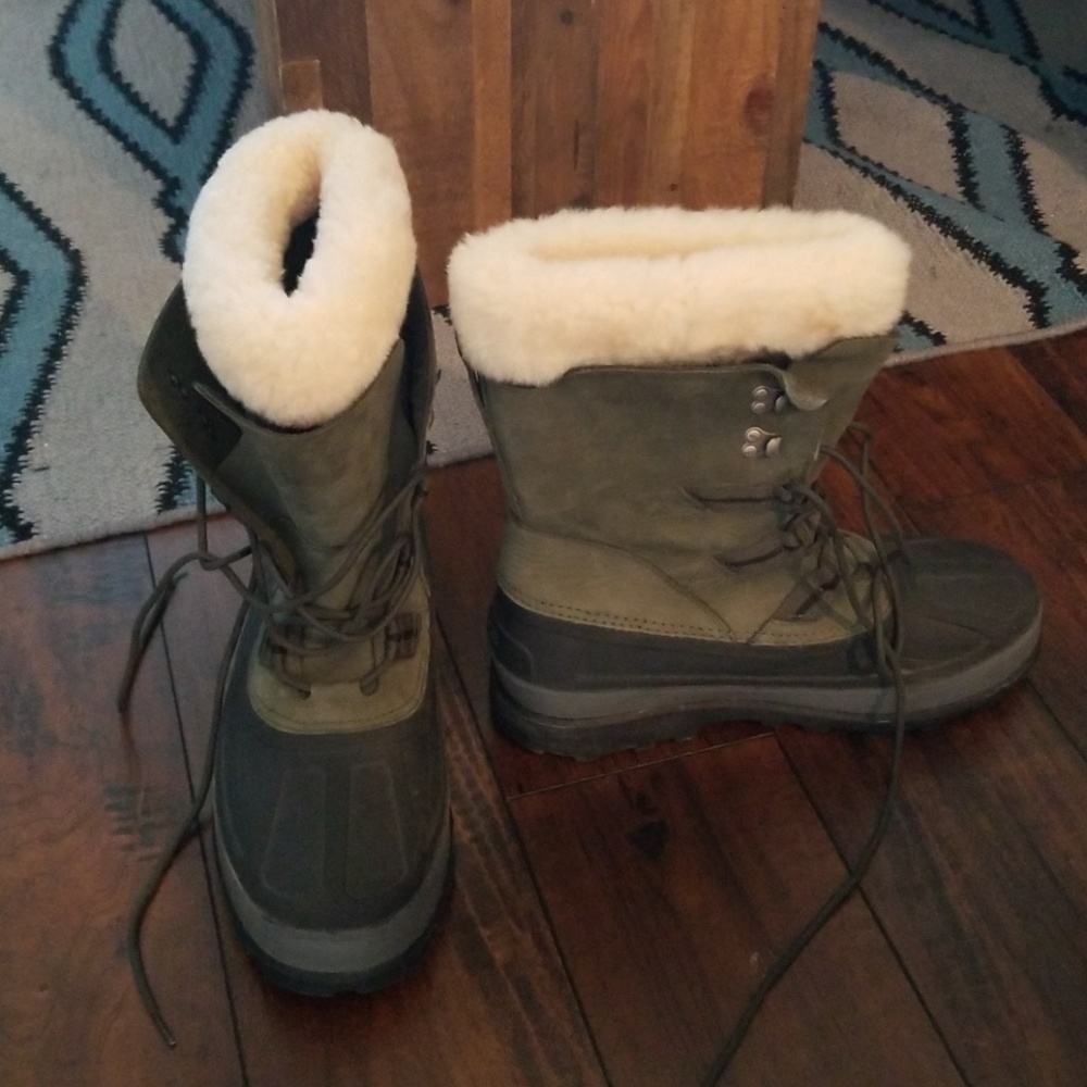 Men's UGG winter boot size 12